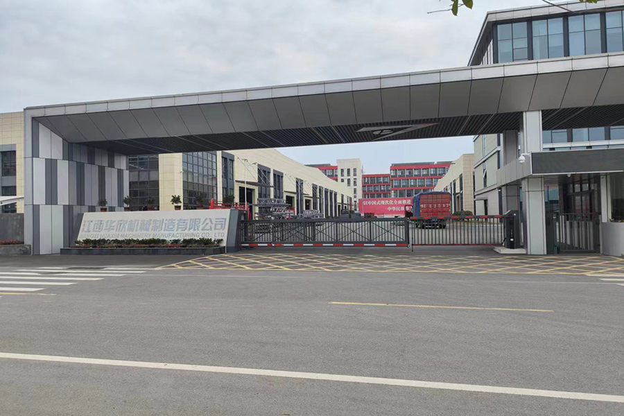 Les ingénieurs du Jiangsu Luoming ont organisé pour visiter le site du client dans Jiangxi
